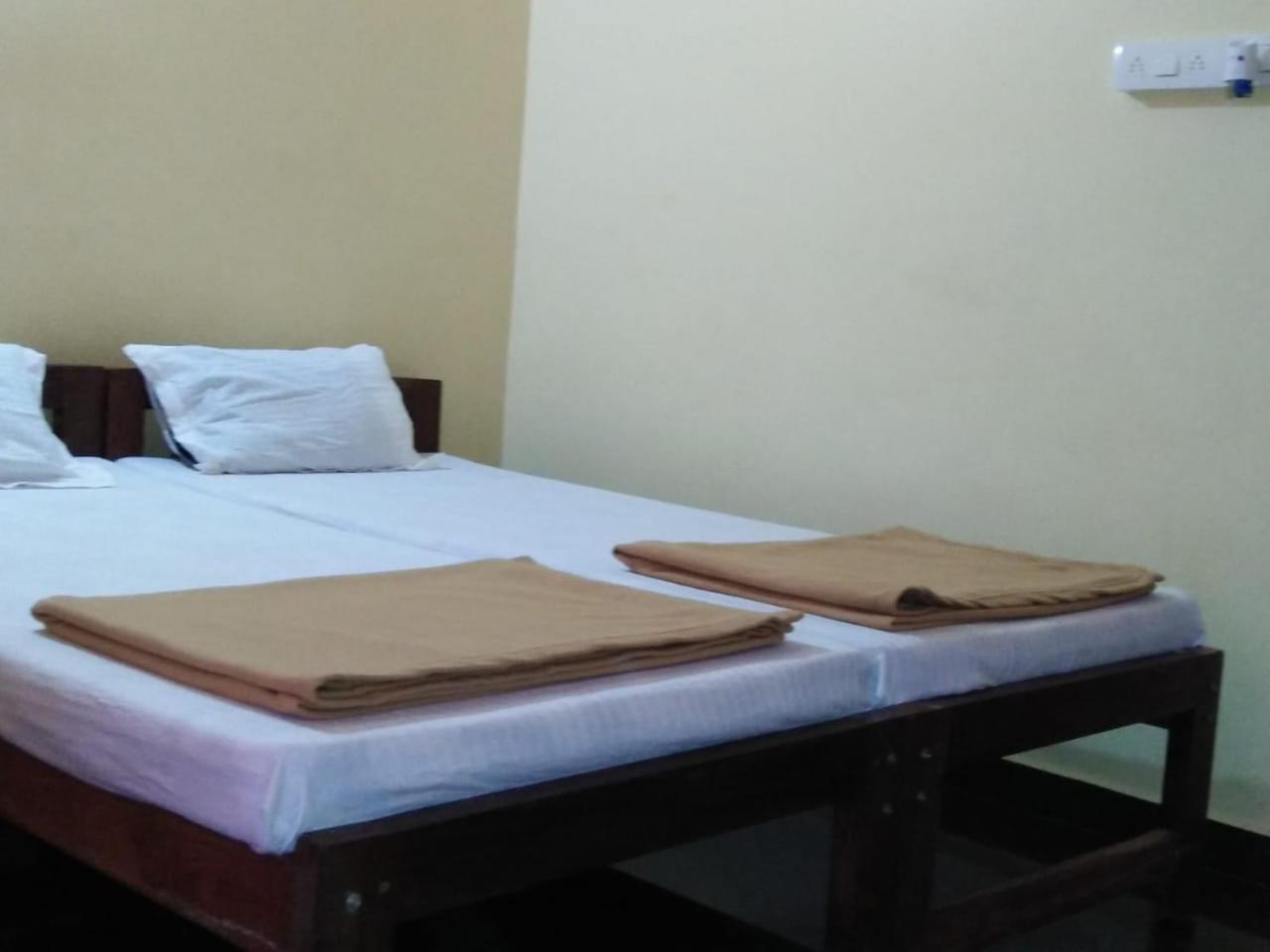 Shanthi Krishna Residency Gokarna  Habitación foto